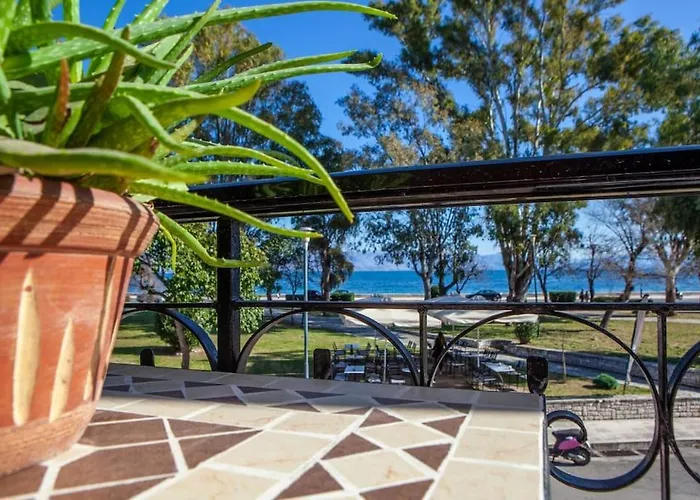 City Center, Sea View Apartment, Amelia!