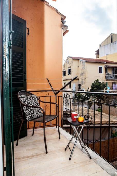 Center, Sea View Apartment, Amelia! Anemomylos