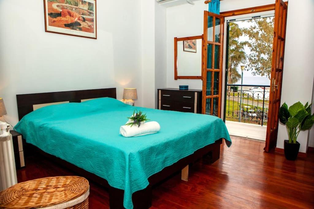 Center, Sea View Apartment, Amelia!